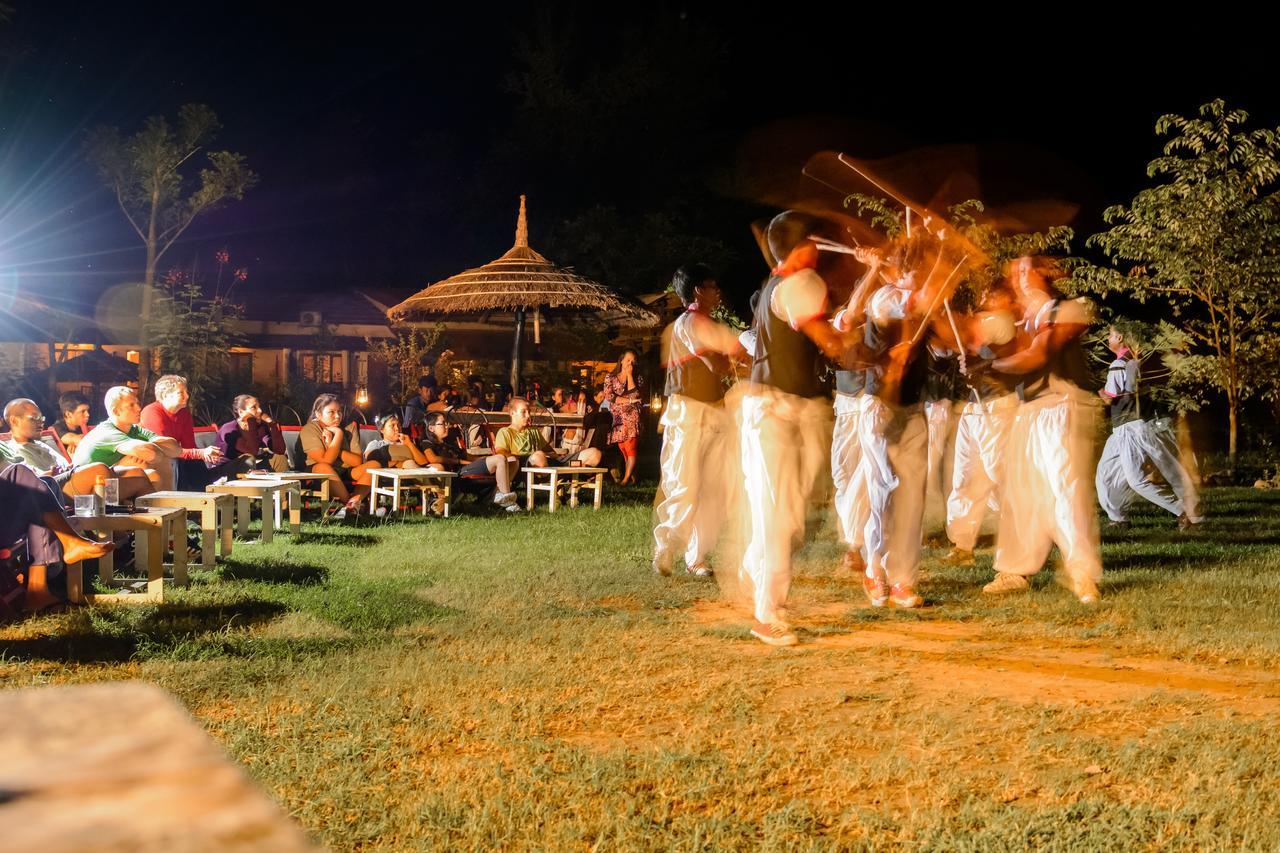 Machan Country Villa Kumarwarti Ngoại thất bức ảnh