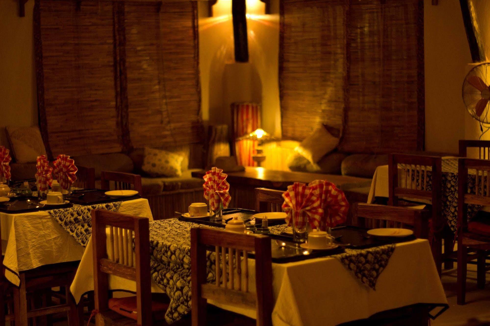 Machan Country Villa Kumarwarti Ngoại thất bức ảnh