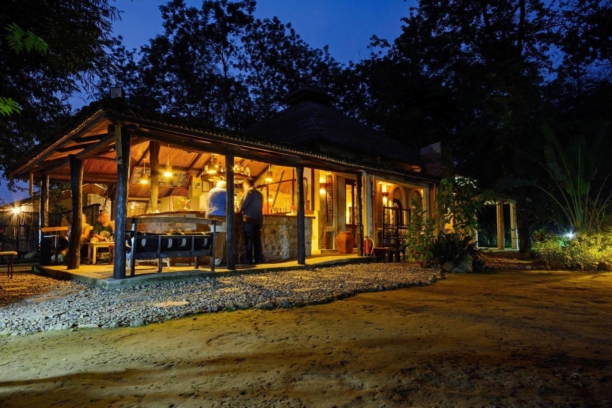 Machan Country Villa Kumarwarti Ngoại thất bức ảnh